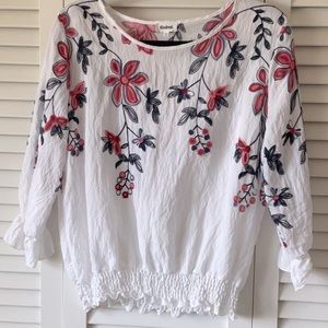 Cool Embroidered Peasant Blouse.  3/4 length sleeve.